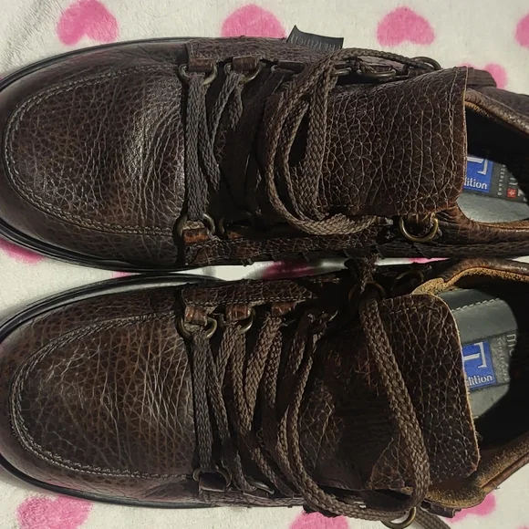 Shoe - Picture 9 of 14